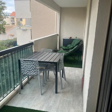 Le Balcon De L'etang Apartman *