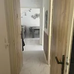 Le Balcon De L'etang Lägenhet